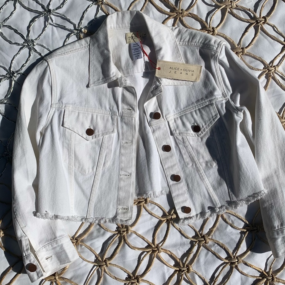 Alice and Olivia NEW crop white denim jacket small